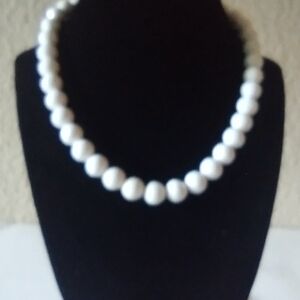 Vintage Signed Monet White Faceted Choker circa 60's& 70's